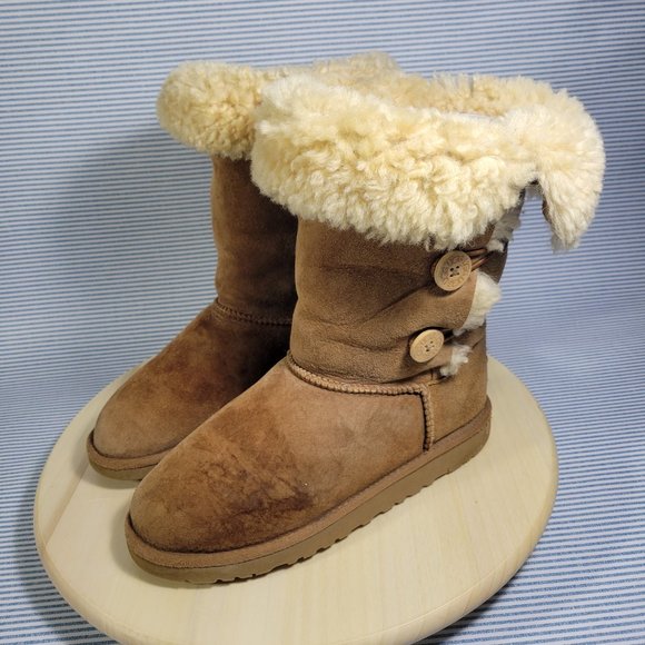 UGG AUSTRALIA 1962 BAILEY 3-Button Triplet Boots Suede Women's Size 5 Chestnut - Picture 3 of 11